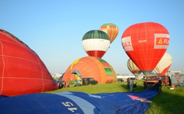Pénteken reggel és délután is Fehérvár fölött szállnak majd a hőlégballonok