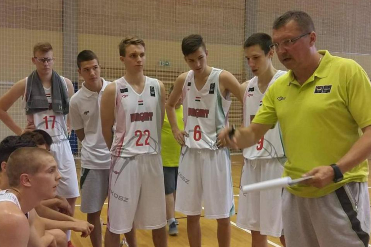 A győri olimpiai fesztiválra készülő U16-os kosarasok edzőtáboroznak