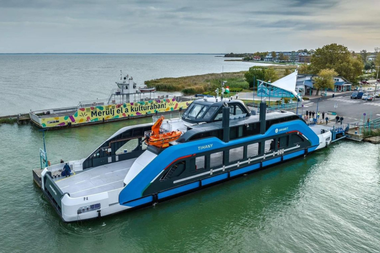 Tavaly 2,4 millióan utaztak a BAHART kompjain és hajóin