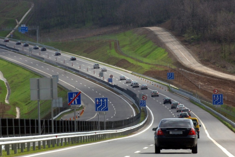 Sokat drágulhatnak az autópálya-matricák januártól