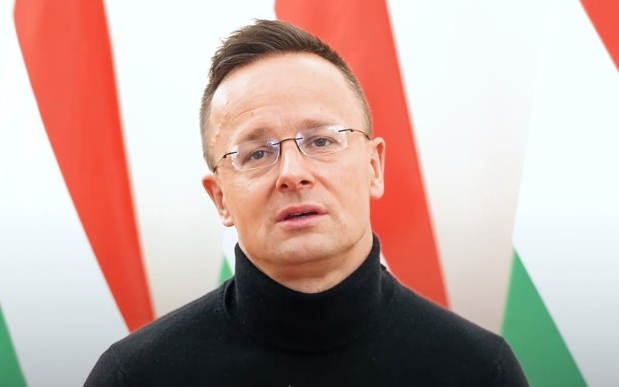 Szijjártó Péter: már csak négy magyar űrhajós-jelölt van versenyben